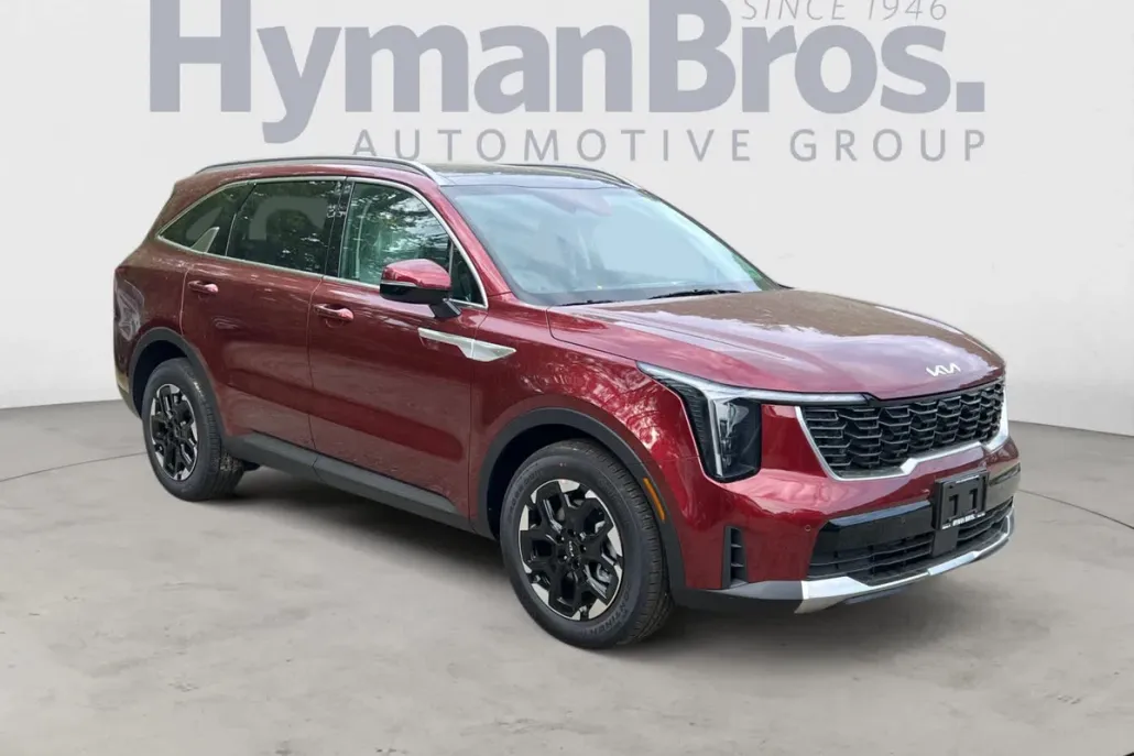 2025 Kia Sorento S photo 1