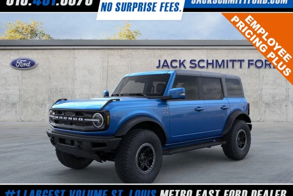 2024 Ford Bronco Outer Banks photo 1