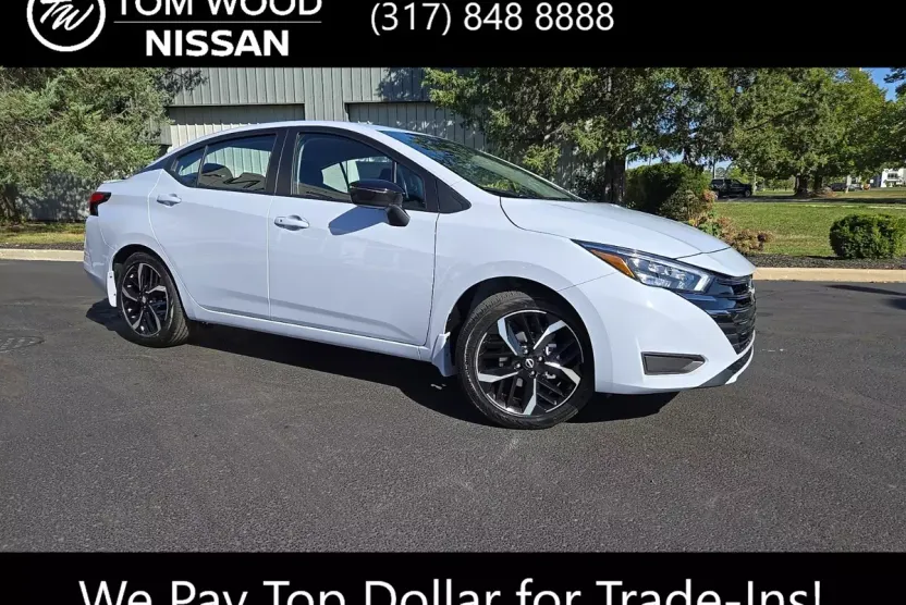 2025 Nissan Versa 1.6 SR photo 1