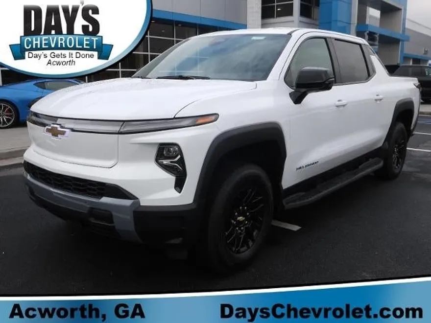 2025 Chevrolet Silverado EV LT photo 1
