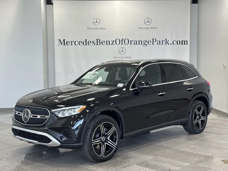 2026 Mercedes Benz GLC 300 4MATIC photo 1
