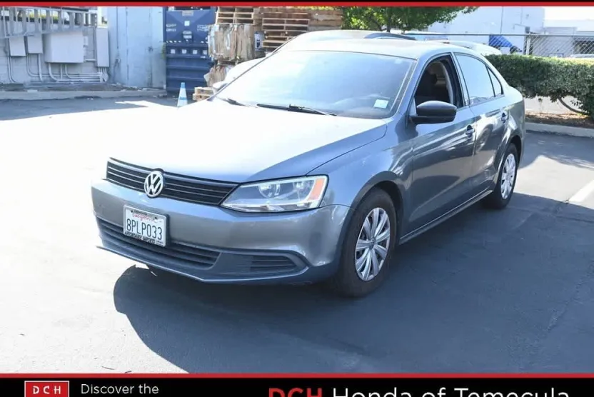 2011 Volkswagen Jetta Base photo 1