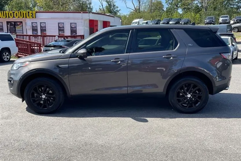 2016 Land Rover Discovery Sport HSE photo 1