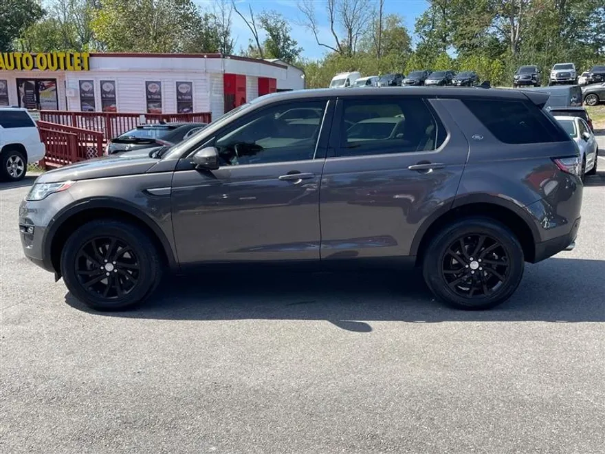 2016 Land Rover Discovery Sport HSE photo 1
