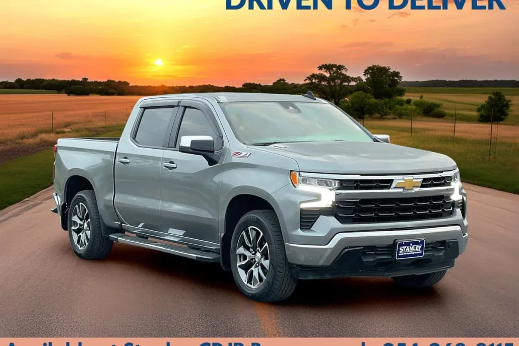 2024 Chevrolet Silverado 1500 LT photo 1