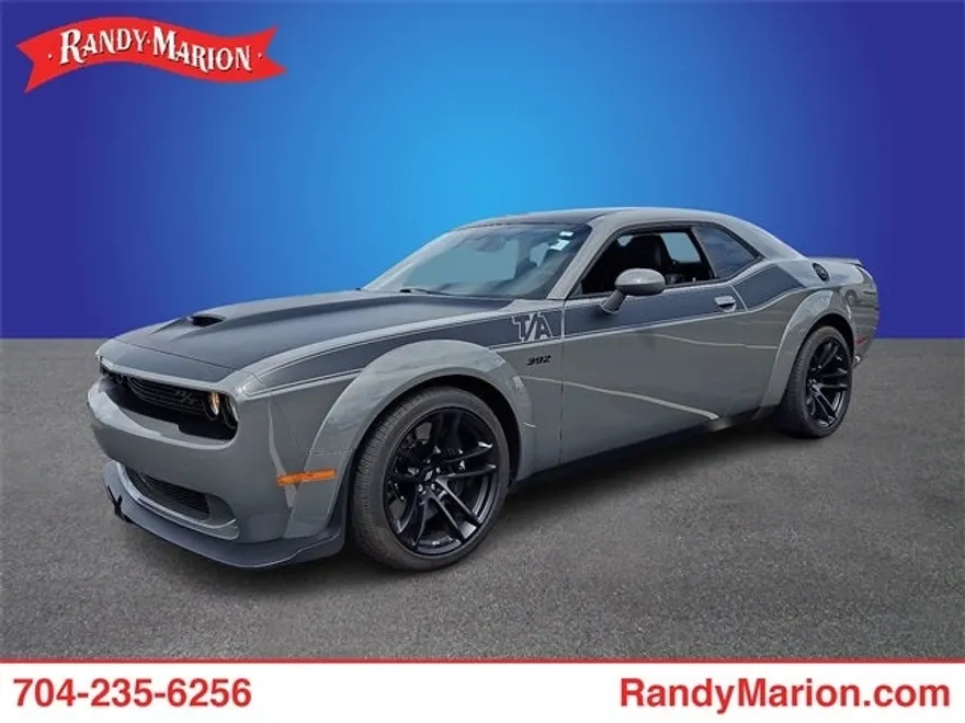 2023 Dodge Challenger R/T Scat Pack Widebody photo 1