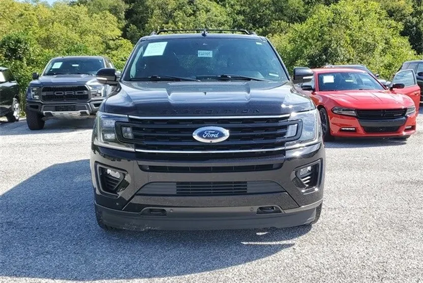 2021 Ford Expedition Limited photo 1