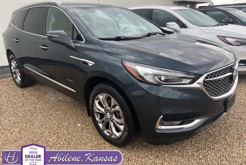 2018 Buick Enclave Avenir photo 1