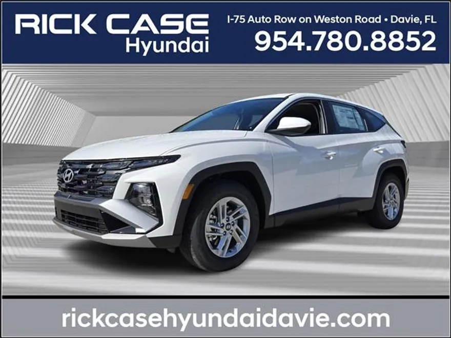 2026 Hyundai Tucson SE photo 1