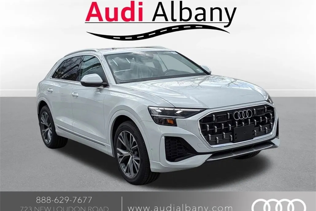 2025 Audi Q8 55 Premium Plus photo 1