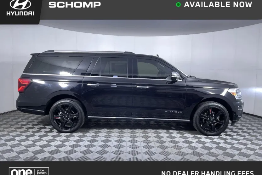 2024 Ford Expedition MAX Platinum photo 1