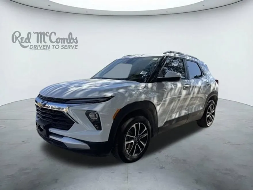 2025 Chevrolet Trailblazer LT photo 1