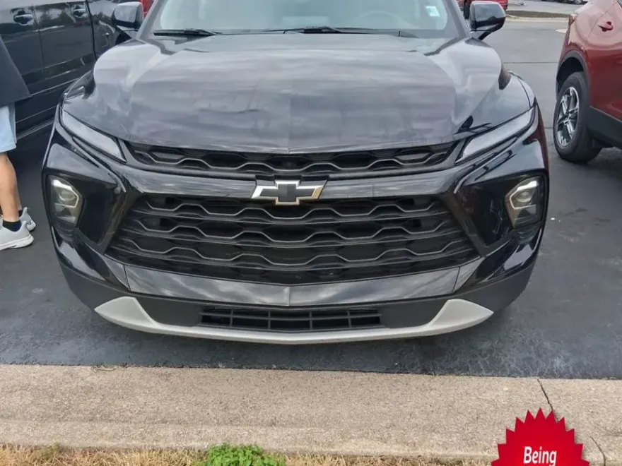 2023 Chevrolet Blazer 2LT photo 1