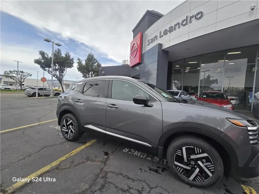 2026 Nissan Kicks SV photo 1