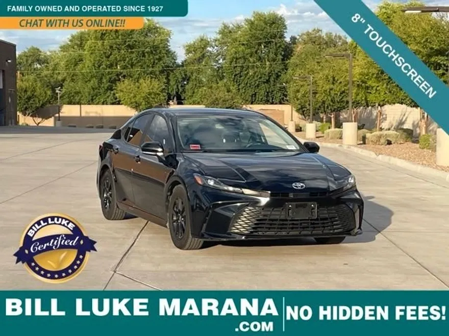 2025 Toyota Camry LE photo 1