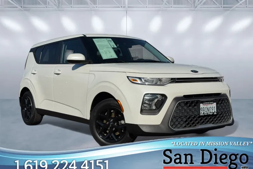 2020 Kia Soul S photo 1