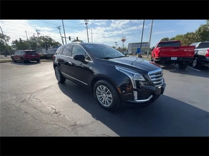 2018 Cadillac XT5 Luxury photo 1