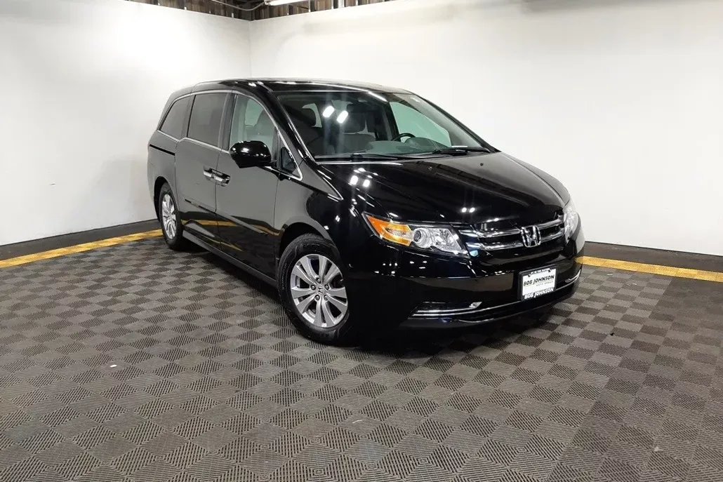 2016 Honda Odyssey EX-L photo 1