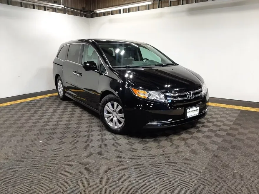 2016 Honda Odyssey EX-L photo 1