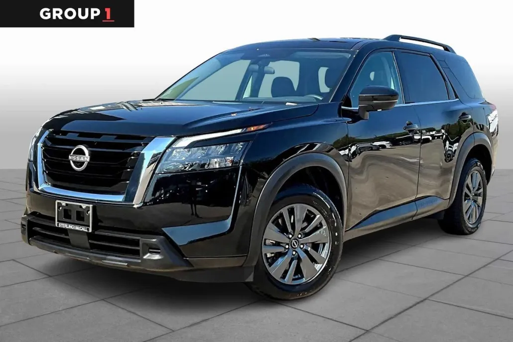 2024 Nissan Pathfinder SV photo 1