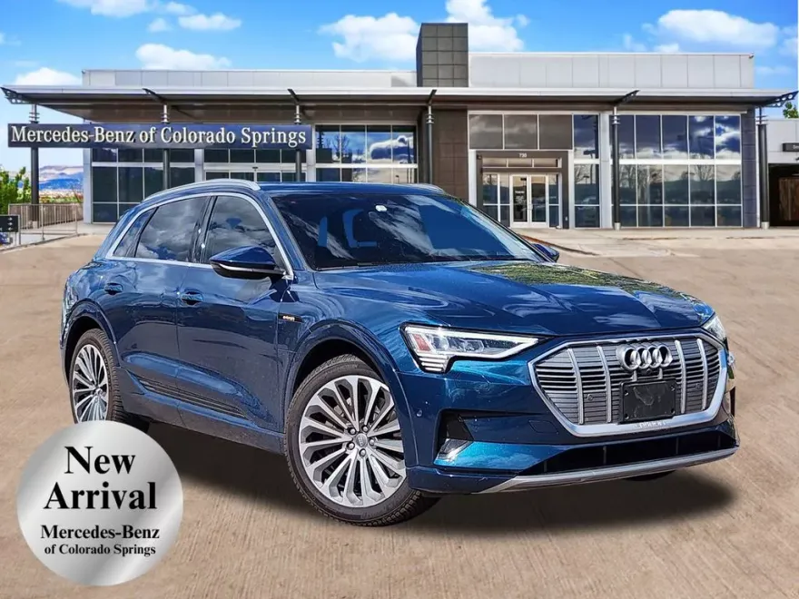 2019 Audi e-tron Premium Plus photo 1