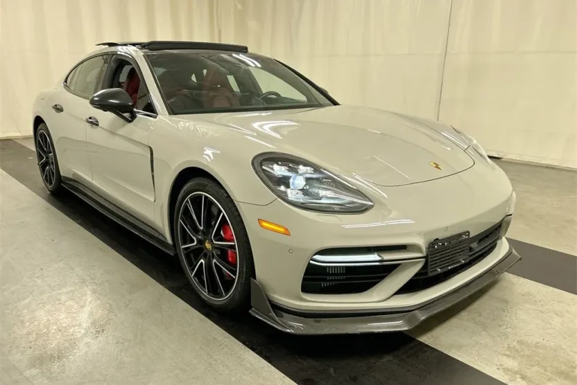 2019 Porsche Panamera Turbo photo 1