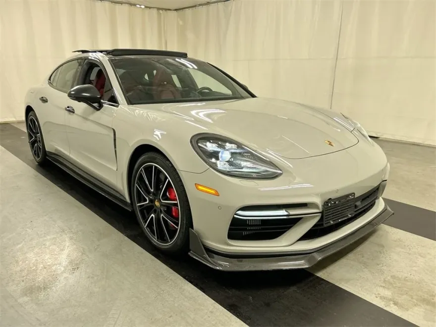 2019 Porsche Panamera Turbo photo 1