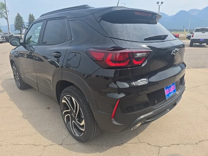 2026 Chevrolet Trailblazer RS photo 1