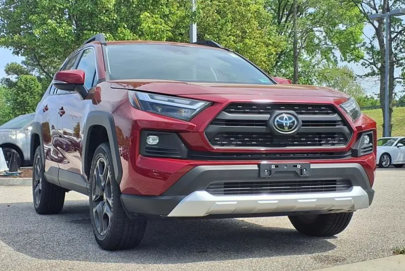 2023 Toyota RAV4 Adventure photo 1