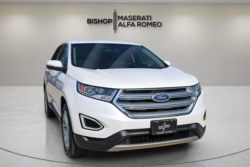 2016 Ford Edge Titanium photo 1