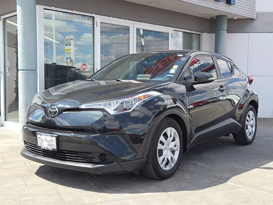 2019 Toyota C-HR XLE Limited photo 1