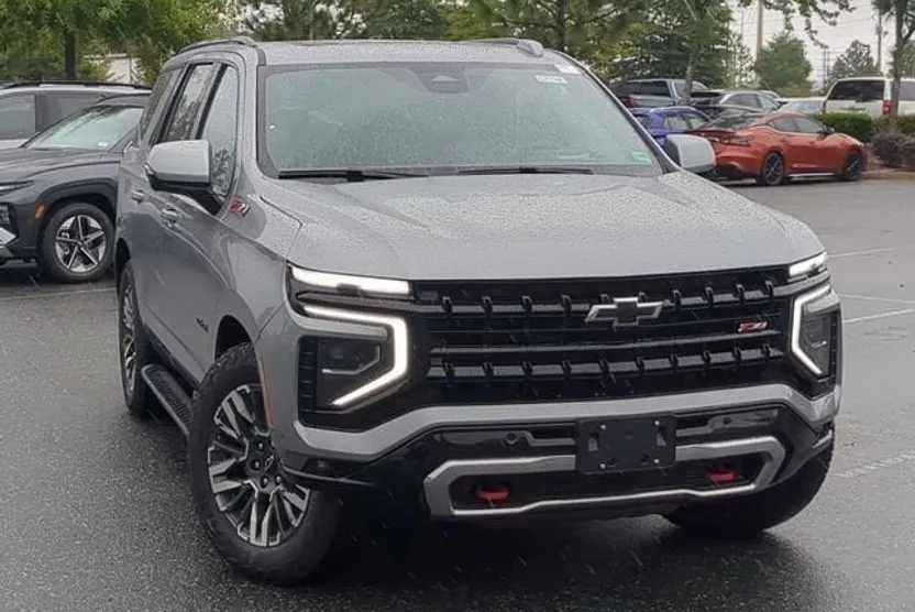 2025 Chevrolet Tahoe Z71 photo 1