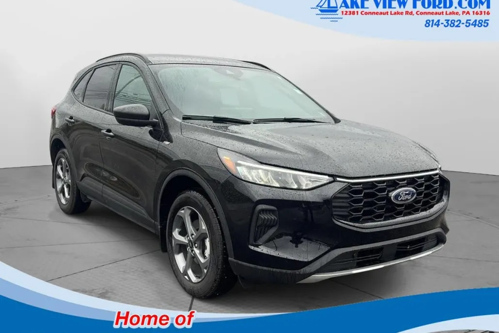 2025 Ford Escape ST-Line photo 1