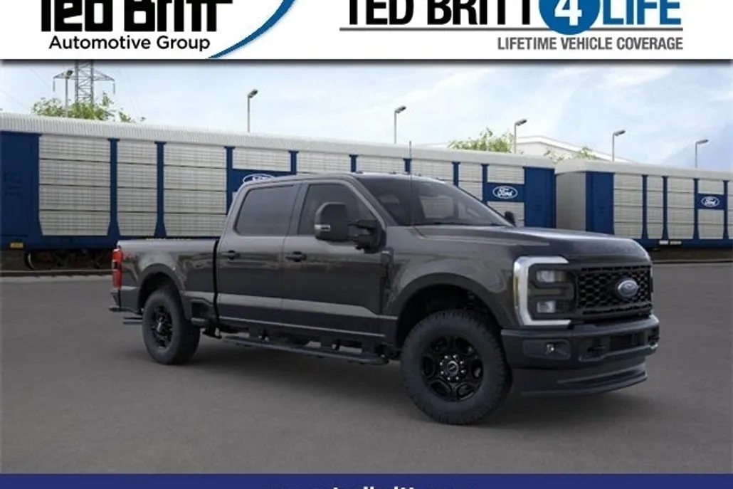 2025 Ford F-350 photo 1