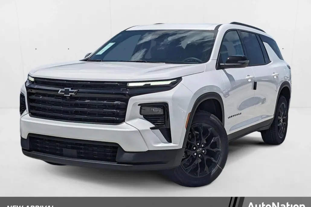 2025 Chevrolet Traverse photo 1