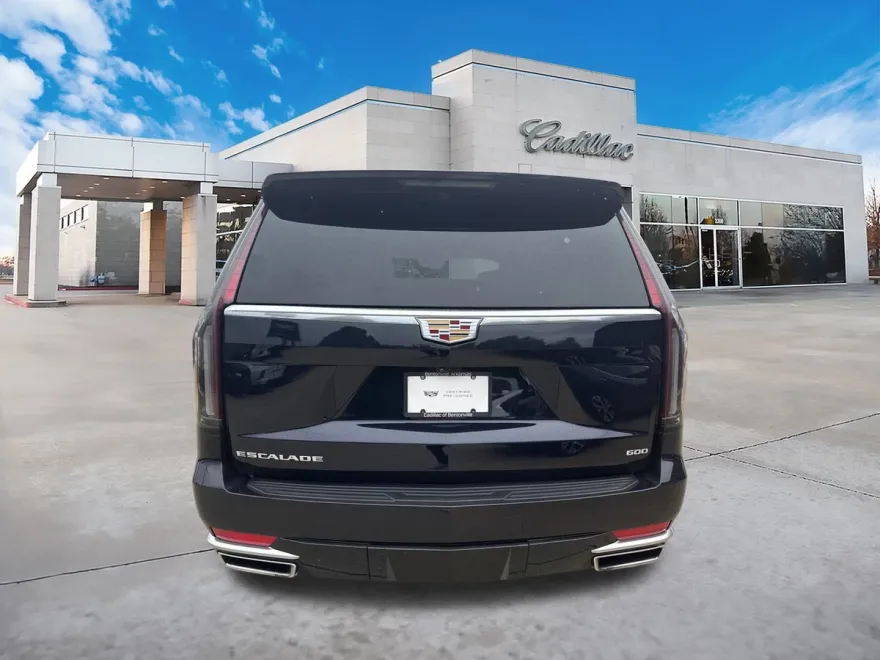 2023 Cadillac Escalade Premium Luxury photo 1