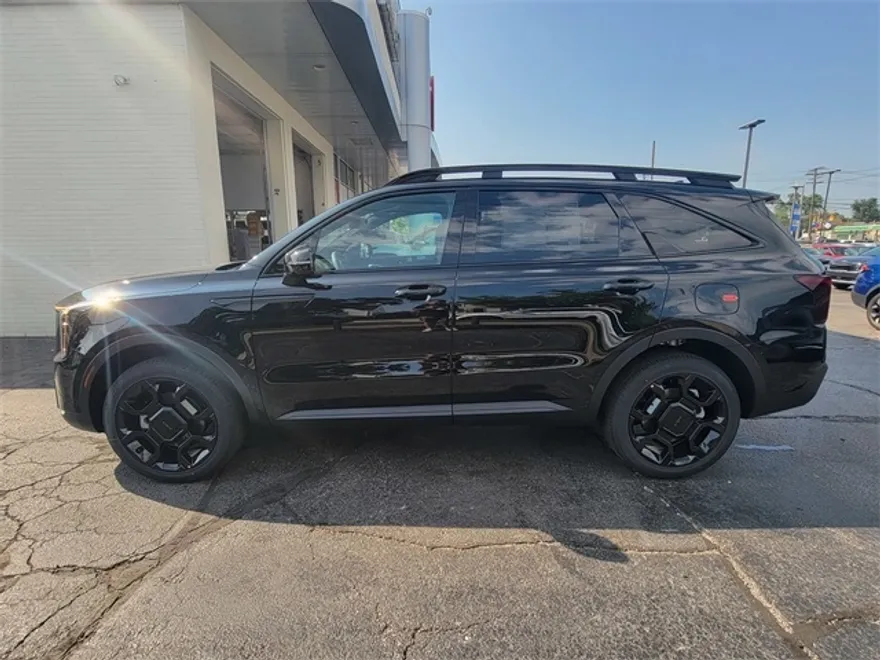 2025 Kia Sorento X-Line SX Prestige photo 1