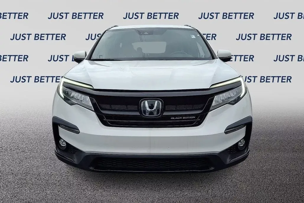 2022 Honda Pilot Black Edition photo 1