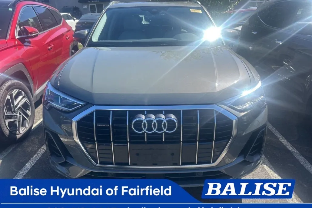 2024 Audi Q3 S line Premium photo 1