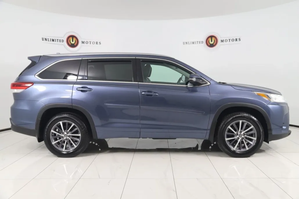 2018 Toyota Highlander XLE photo 1