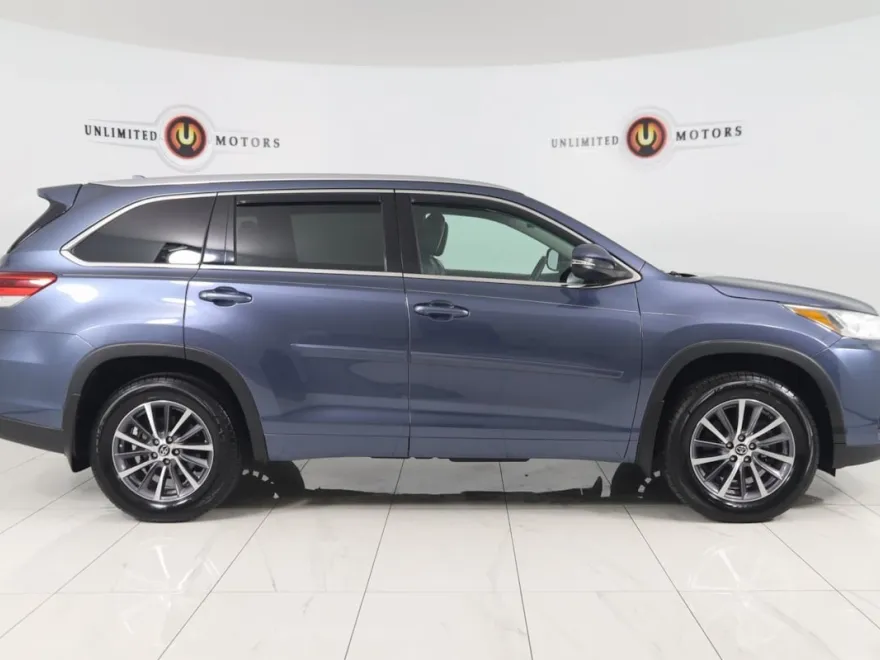 2018 Toyota Highlander XLE photo 1