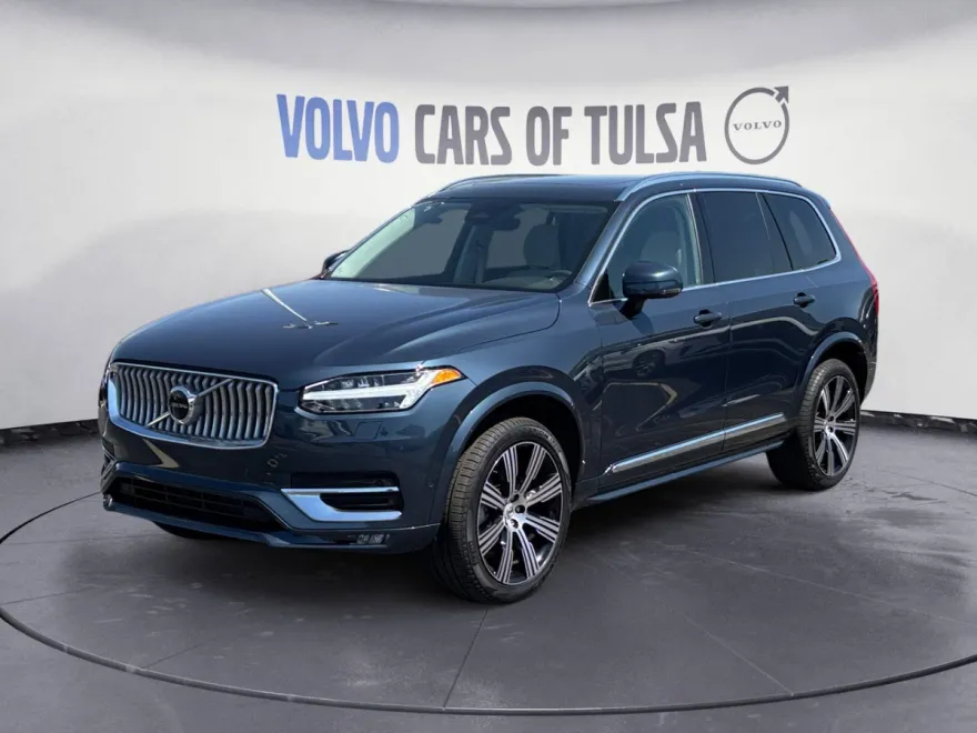 2025 Volvo XC90 Plus photo 1