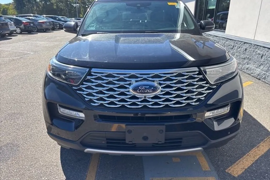 2020 Ford Explorer Platinum photo 1