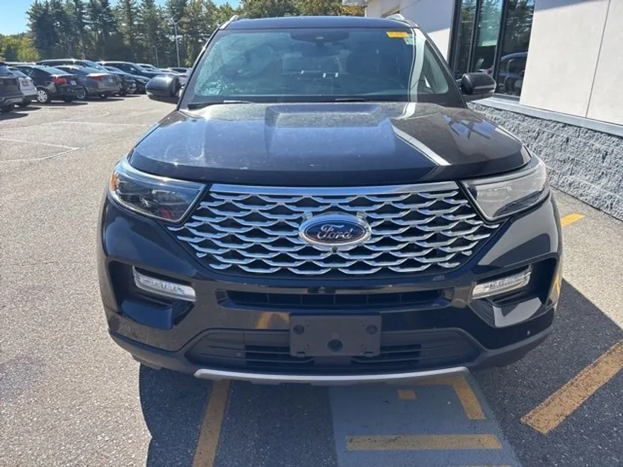 2020 Ford Explorer Platinum photo 1