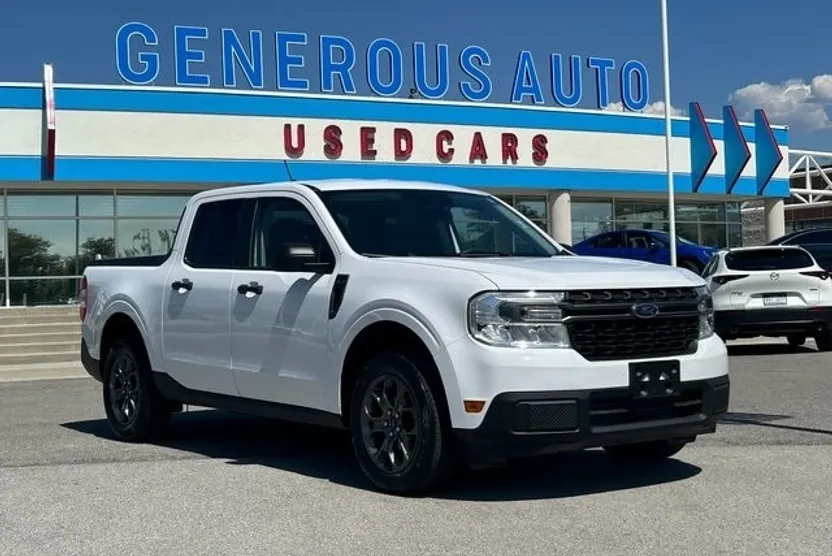 2024 Ford Maverick XLT photo 1