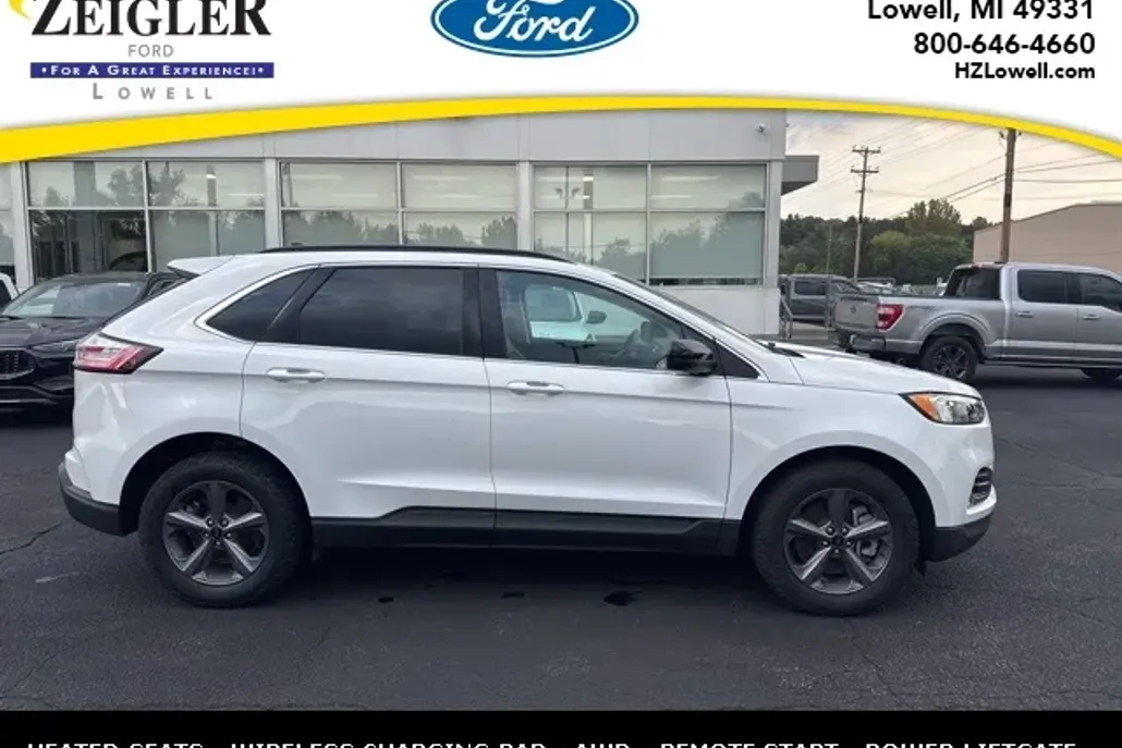 2022 Ford Edge SEL photo 1