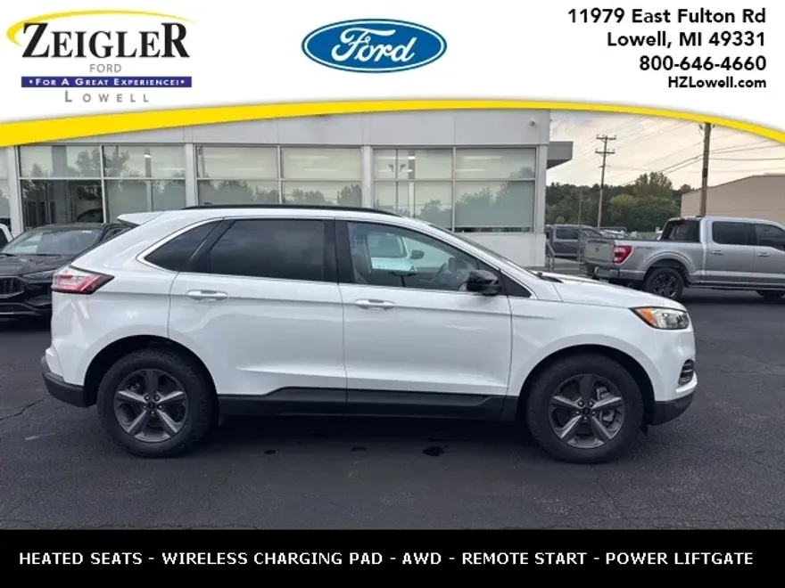 2022 Ford Edge SEL photo 1