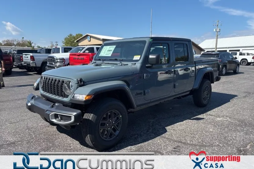 2025 Jeep Gladiator Sport S photo 1