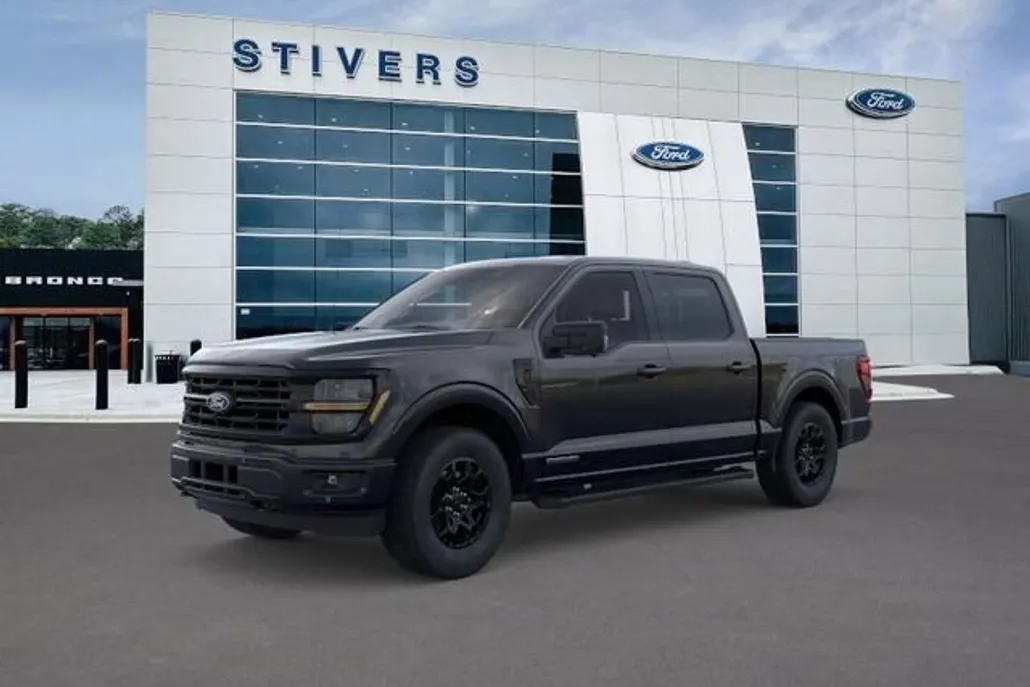 2025 Ford F-150 XLT photo 1