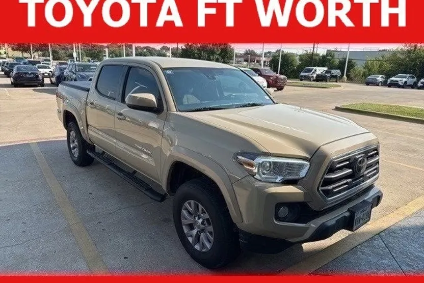 2019 Toyota Tacoma SR5 V6 photo 1
